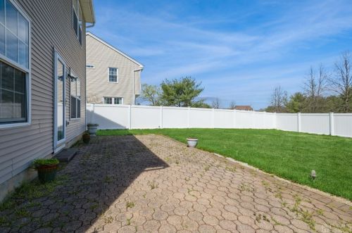 45 Devon Dr, East Brunswick NJ  08816-5329 exterior