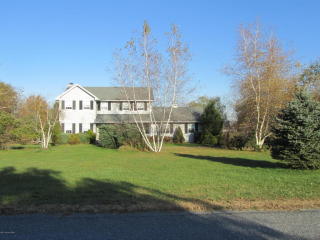 231 Sky View Dr, Kunkletown, PA 18058-7179