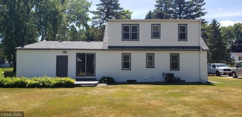 2083 Floral Dr, Saint Paul, MN 55110-3862