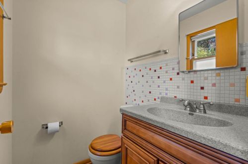 4641 122nd St, Milwaukee, WI 53228-2446