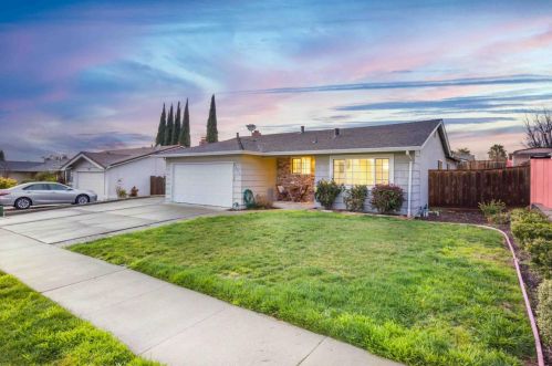 3151 Peanut Brittle Dr, San Jose, CA 95148-2032