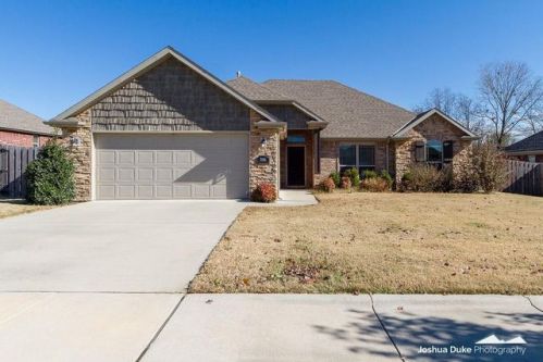 3186 Bentley Rdg, Fayetteville, AR 72704-6511