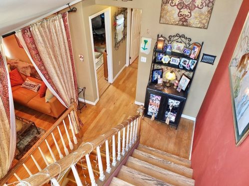 227 Glendora Ave, Long Beach CA  90803-3504 exterior