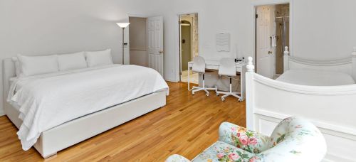 1209 Oenoke Rdg, New Canaan CT  06840-2613 exterior