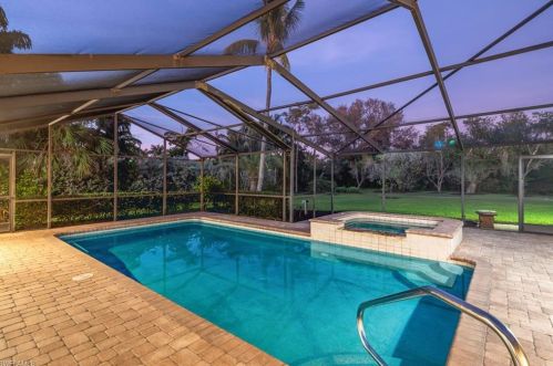 28410 Winthrop Cir, Bonita Springs, FL 34134-3364