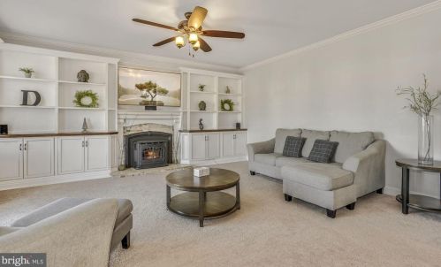 13503 Eagles Rest Dr, Leesburg VA 20176-5035 exterior