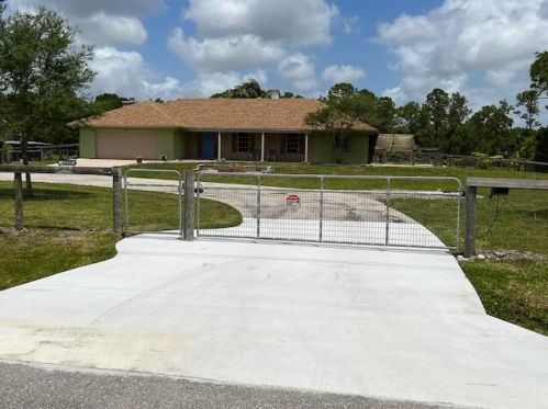 8031 159th Ct, West Palm Beach, FL 33418-1829