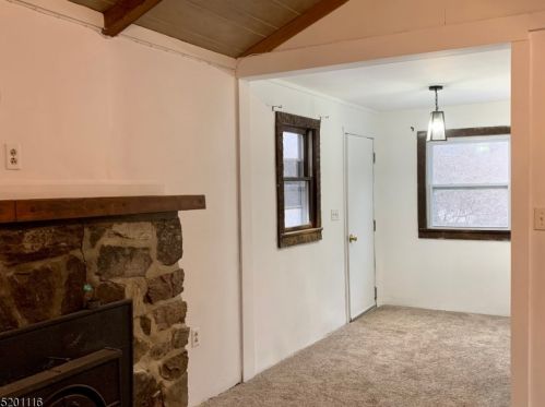 267 Wooley Rd, West Milford Lakes NJ  07480-1005 exterior
