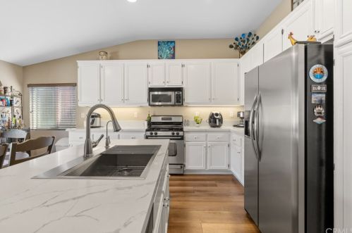 32902 Fairmont Ln, Lake Elsinore CA  92530-6283 exterior