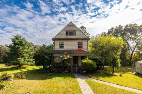 5 Collie Brook Rd, East Hampton, CT 06424-1642