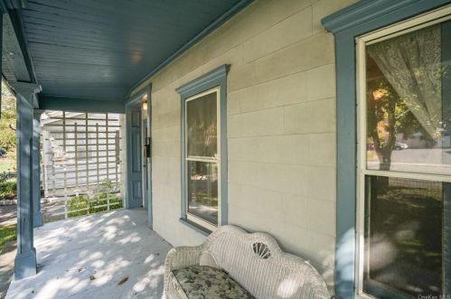 45 Goshen Ave, Washingtonville, NY 10992-1116