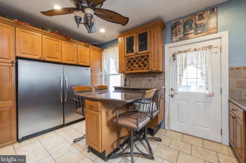 419 Derstine Ave, Lansdale PA 19446-3536 exterior