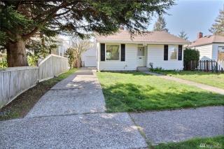 8607 32nd Ave, Seattle WA  98126-3720 exterior
