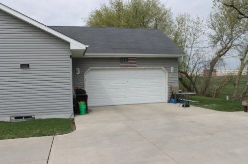 9330 Florence Dr, Sturtevant, WI 53177-1944