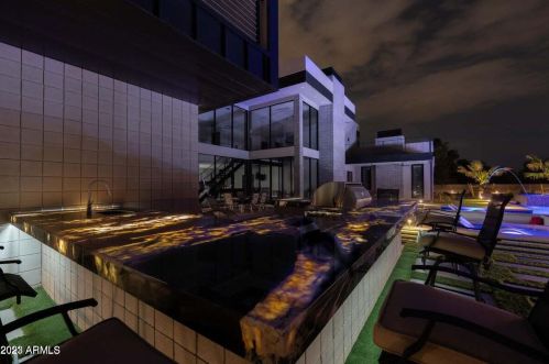 10019 57th St, Scottsdale AZ  85253-1137 exterior