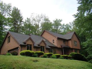 185 Kimberly Ln, Wilkes Barre, PA 18708-1840
