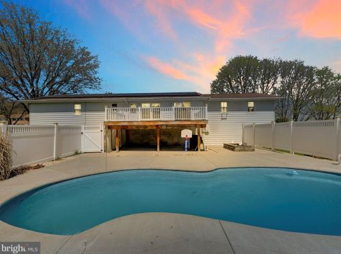 32 North Dr, Schuylkill Haven PA  17972-8955 exterior