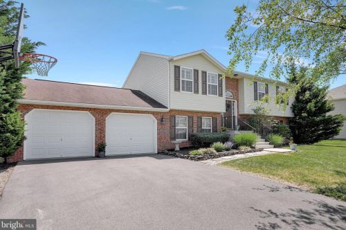 15320 Wedgewood Dr, Upton, PA 17225-8720