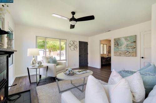 17349 Via Alamitos, San Lorenzo CA  94580-3503 exterior