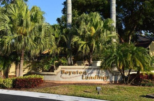 2317 Congress Ave, Boynton Beach FL  33426-7434 exterior