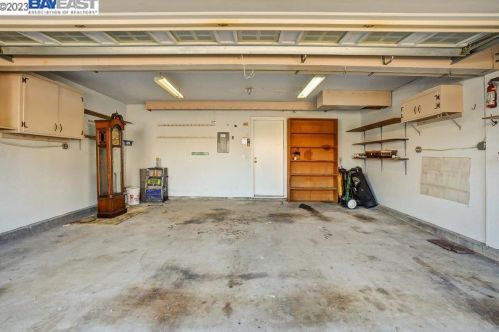 32824 Oakdale Ct, Union City CA  94587-5426 exterior