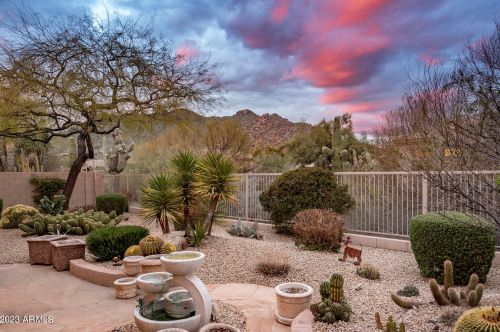 6738 Amber Sun Dr, Scottsdale AZ 85266-7032 exterior