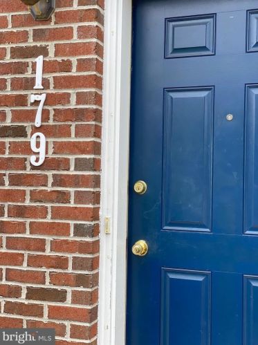 179 Dunlap Dr, Charles Town WV  25414-6509 exterior