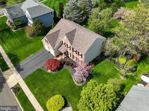 217 Norsam Dr, Langhorne, PA 19047-8523