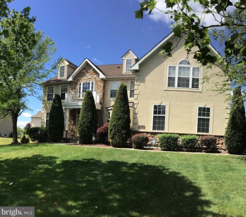 215 Remi Dr, New Castle, DE 19720-5624