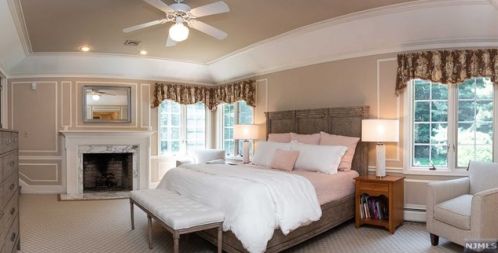 11 Glenwood Dr, Upper Saddle River NJ  07458-3303 exterior