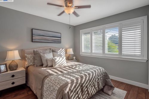 1042 Lomitas Ave, Livermore CA  94550-6436 exterior