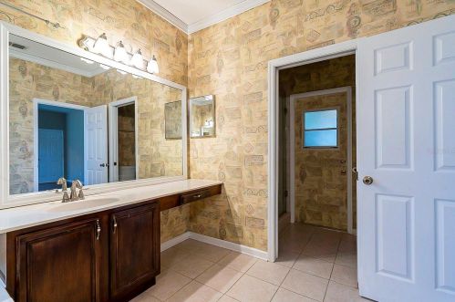 305 Englenook Dr, De Bary FL  32713-3241 exterior