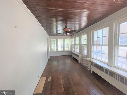 164 Delaware St, West Deptford NJ  08096-5921 exterior