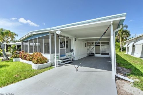 26135 Countess Ln, Bonita Springs FL  34135-6516 exterior