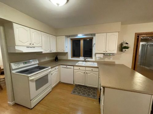 421 Paffrath Ave, Springfield MN  56087-1130 exterior