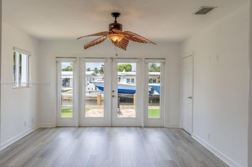 947 Nautilus Isle, Dania Beach FL  33004-2356 exterior