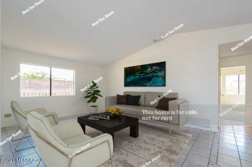 10270 Woodhaven Ln, Tucson, AZ 85748-6764