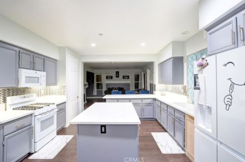 1509 Cumberland Ct, Perris CA  92571-3722 exterior