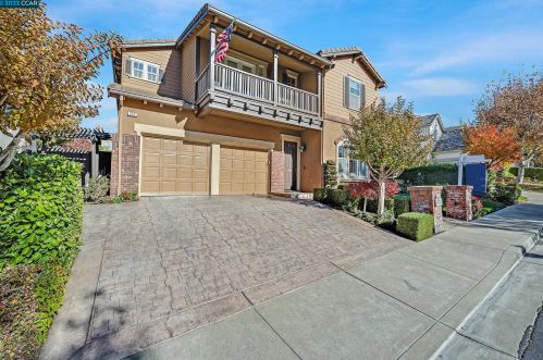202 Pinewood Ct, Danville, CA 94506-1429