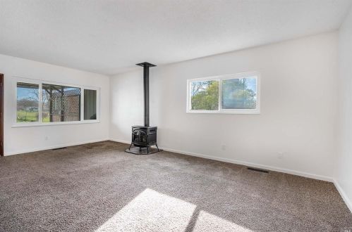 6530 Old Redwood Hwy, Santa Rosa CA  95403-1480 exterior