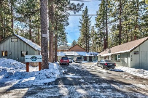 1036 Moss Rd, South Lake Tahoe, CA 96150-8800