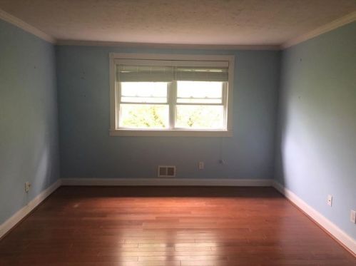 610 Shenandoah Dr, Latrobe, PA 15650-2417