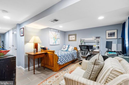 507 Lamont St, Washington DC  20010-2516 exterior