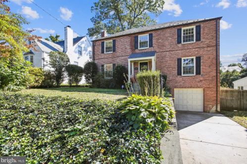 4706 Yuma St, Washington, DC 20016-2048