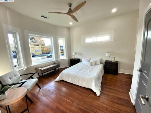 836 47th St, Oakland CA  94608-3202 exterior