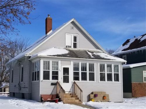 349 Main St, Genoa Bluff, IA 52301-1625