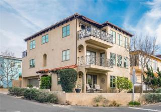406 28th St, Manhattan Beach CA  90266-2164 exterior