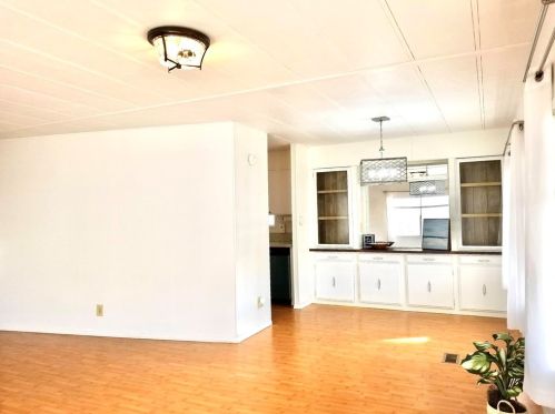 306 Picnic View Ln, Oceanside CA  92056-4809 exterior