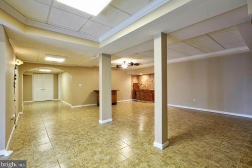 4 Millennium Dr, Columbus NJ  08022-2250 exterior