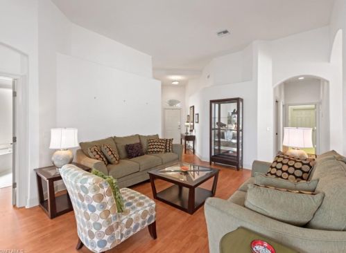 8754 Ibis Cove Cir, Naples, FL 34119-7729